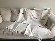 Handwoven Mexican Thunderbird Falsa Blanket in Neutral Off White Sand